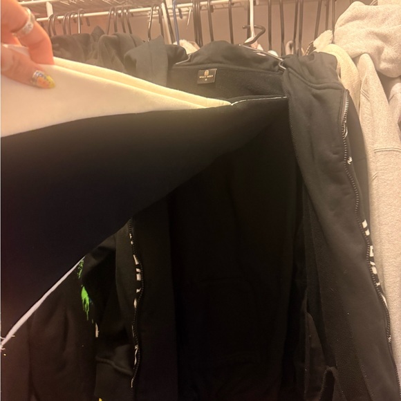 Millii Merch Black/White Graphic Women's Sweats Set - Picture 4 of 5